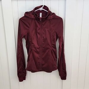 Lululemon lightweight windbreaker